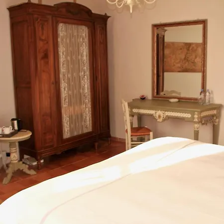 Sainte-hélène D'hôtes&appartement * Olonzac