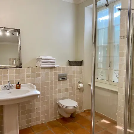 Sainte-helene D'hotes & 4*