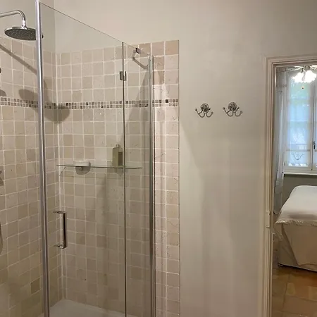 Sainte-helene D'hotes & 4*
